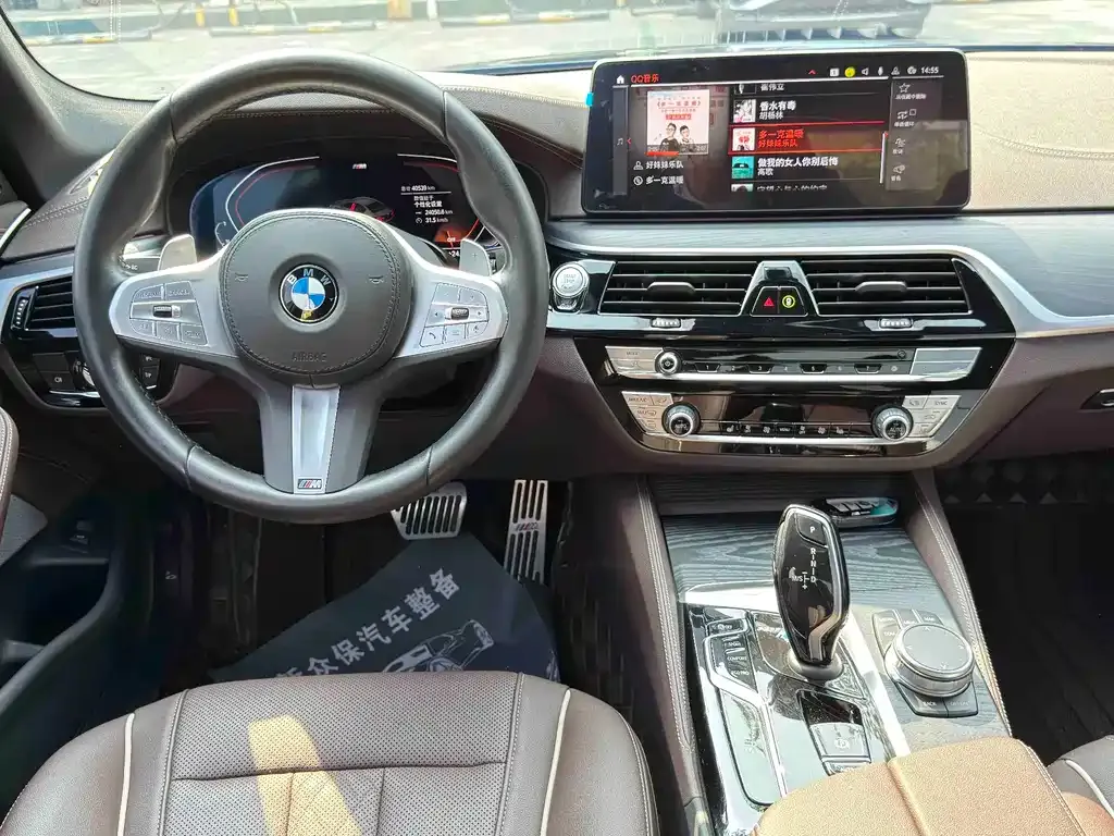 BMW 5 Series — фото 10