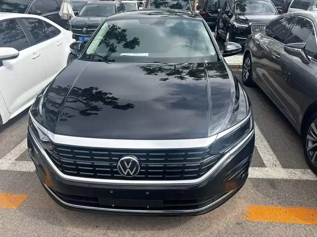 Volkswagen Passat — фото 7