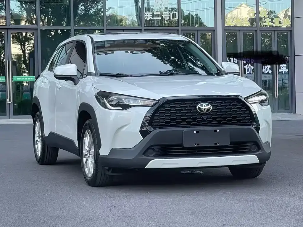 Toyota Corolla Cross — фото 3