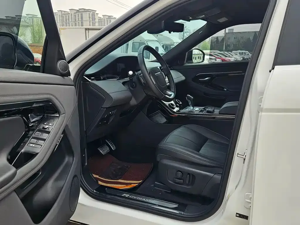 Land Rover Evoque — фото 8