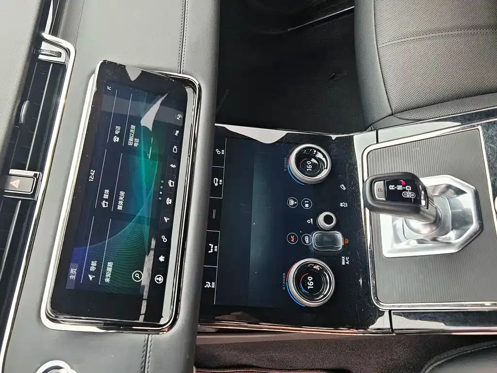 Land Rover Evoque — фото 2