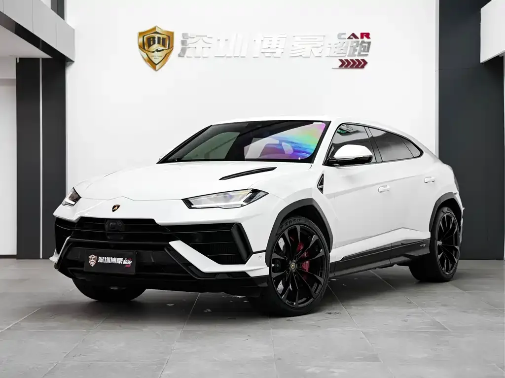 Lamborghini Urus — фото 1
