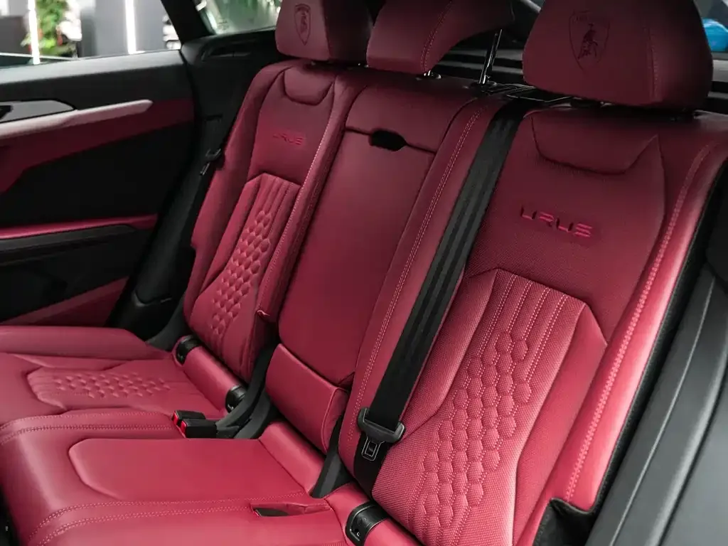 Lamborghini Urus — фото 6