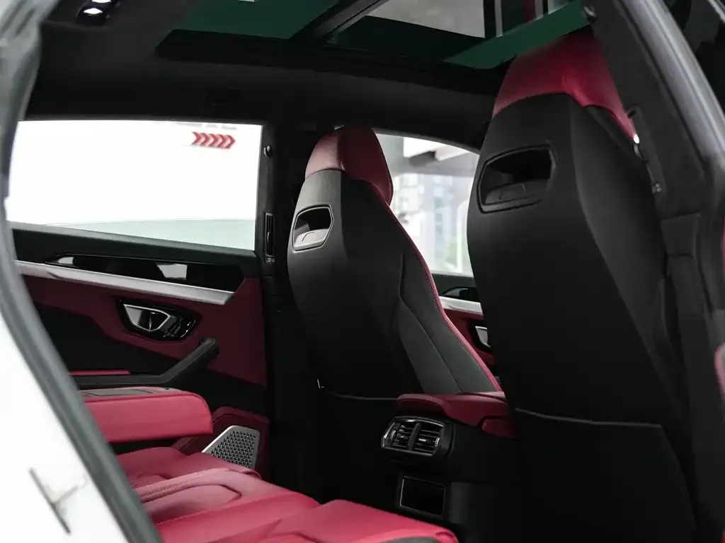 Lamborghini Urus — фото 2