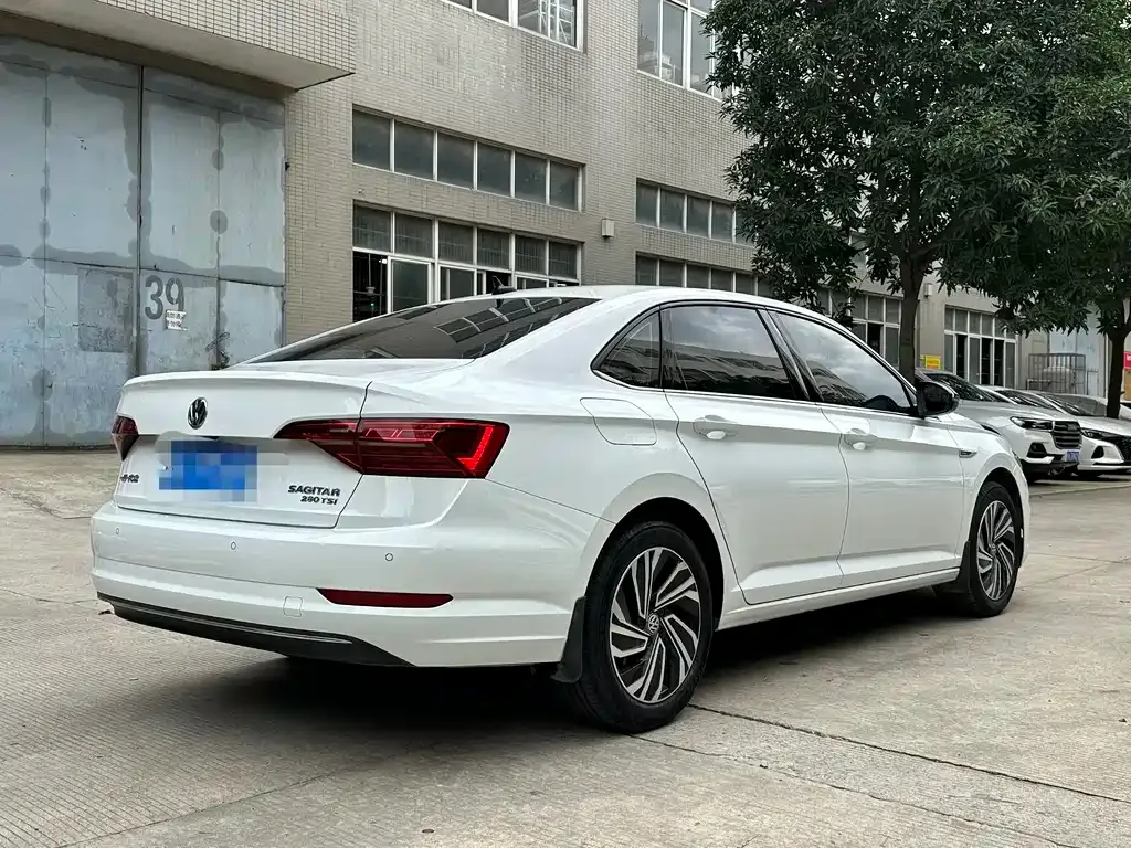 Volkswagen Sagitar 2022 из CN, фото 7