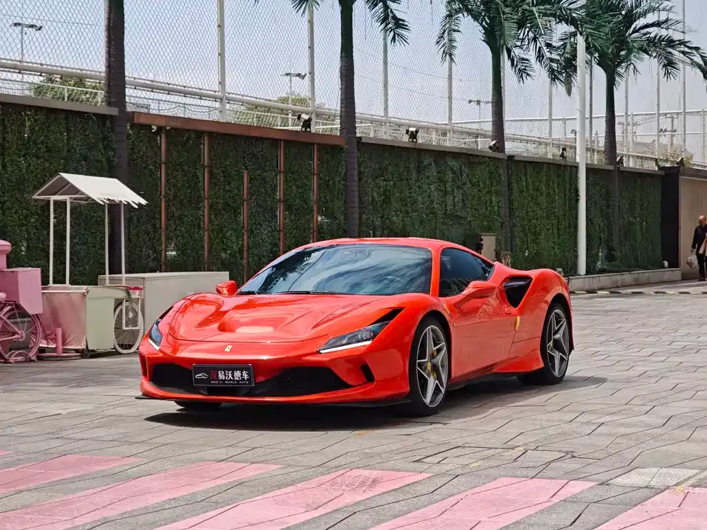 Ferrari F8
