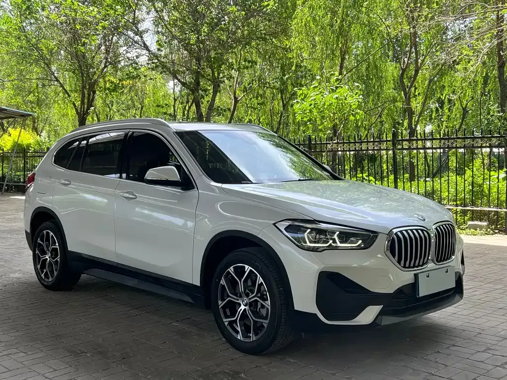 BMW X1 — фото 7