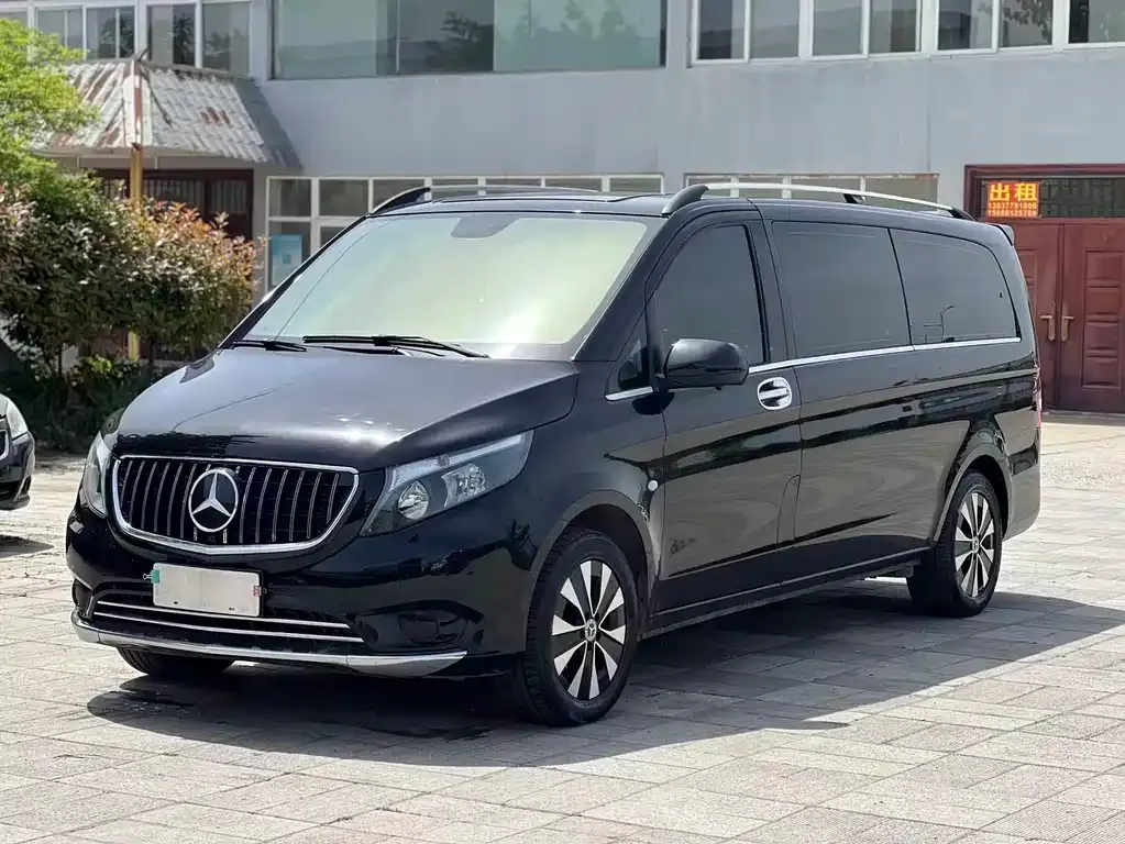 Mercedes-Benz Vito — фото 1