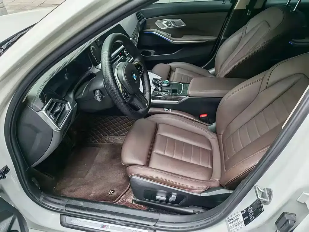 BMW 3 Series 2021 из CN, фото 4