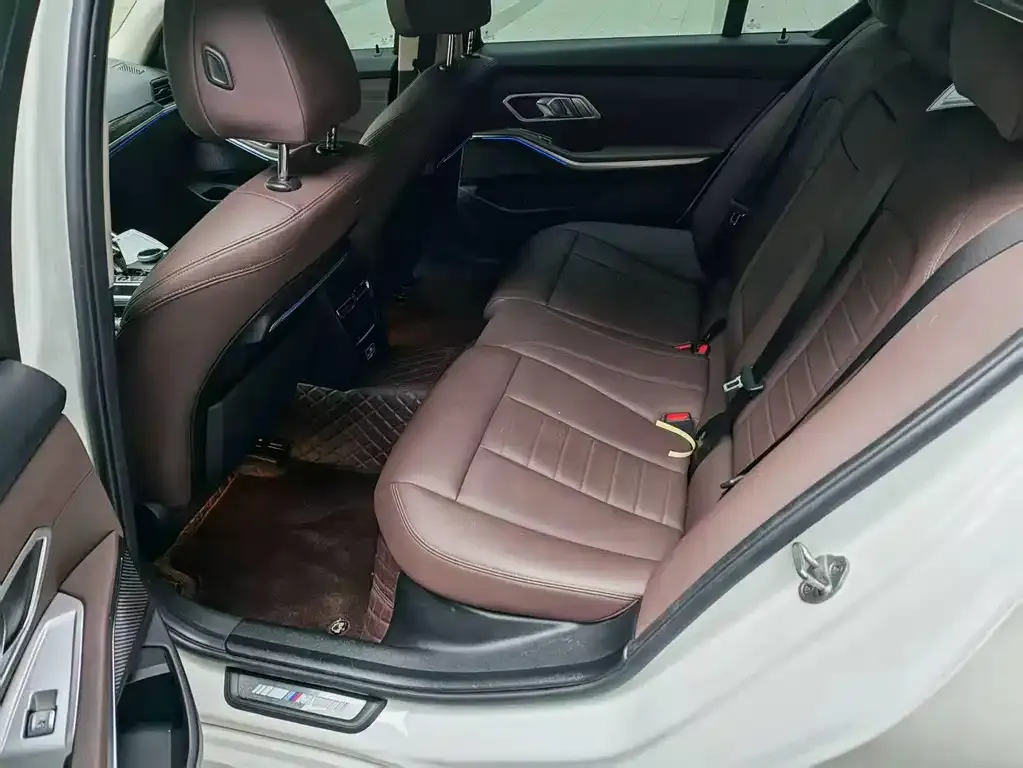 BMW 3 Series 2021 из CN, фото 5