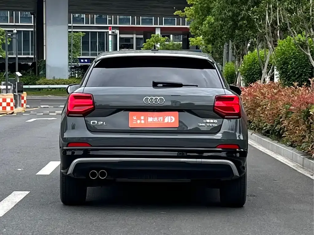 Audi Q2L 2021 из CN, фото 2