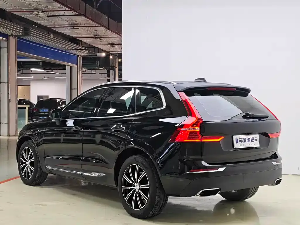 Volvo XC60 2021 из CN, фото 8