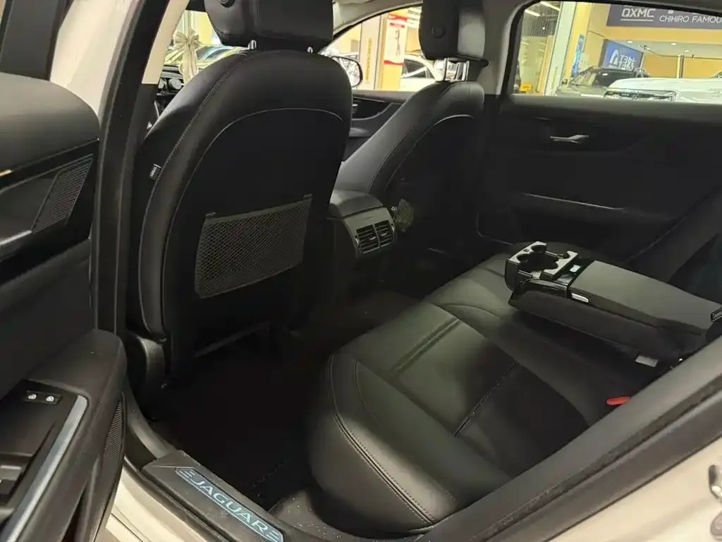 Jaguar XEL 2022 из CN, фото 2