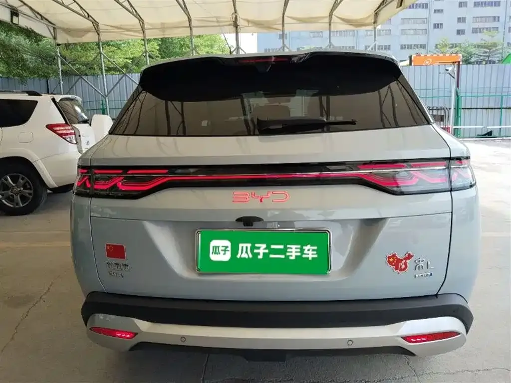 BYD L DM-i — фото 2