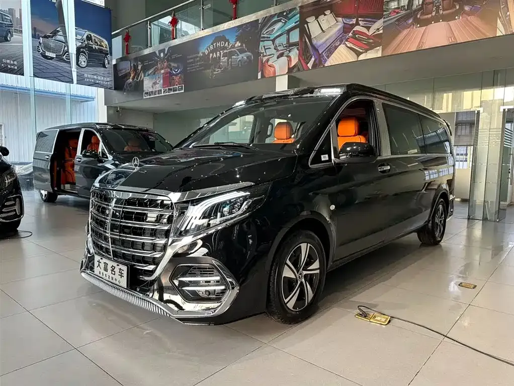 Mercedes-Benz Vito — фото 1