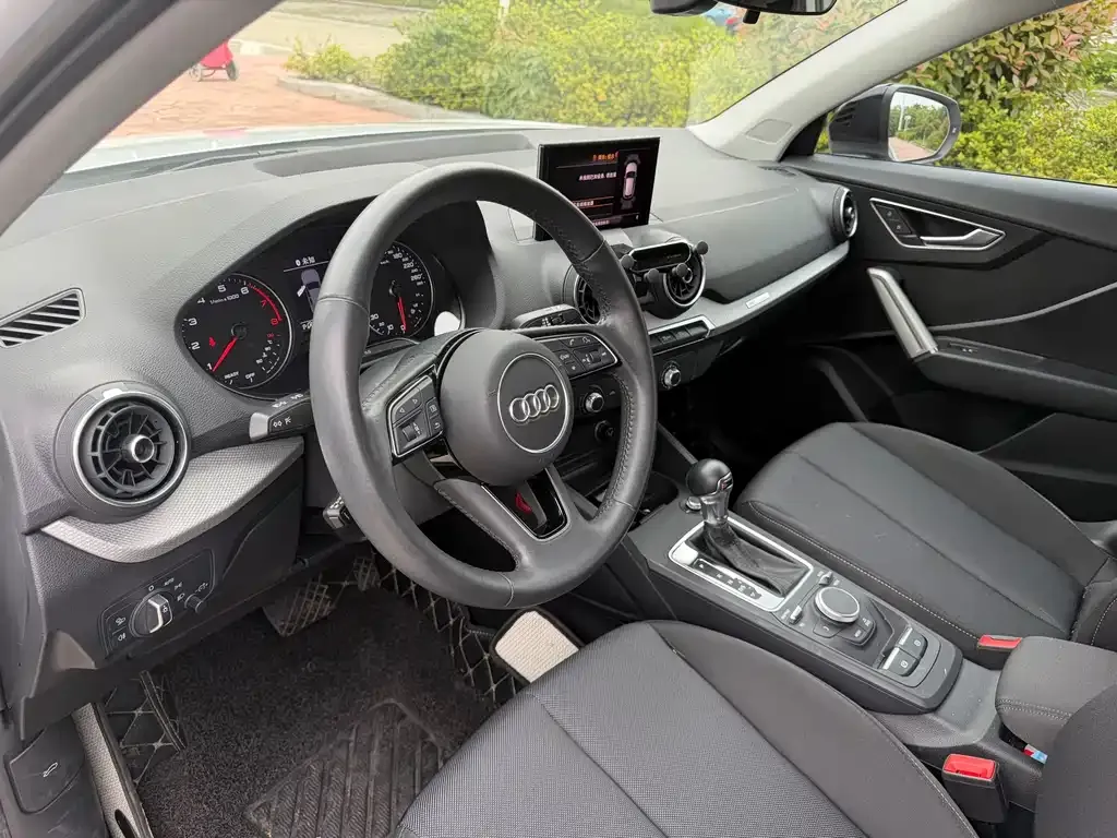 Audi Q2L 2021 из CN, фото 3