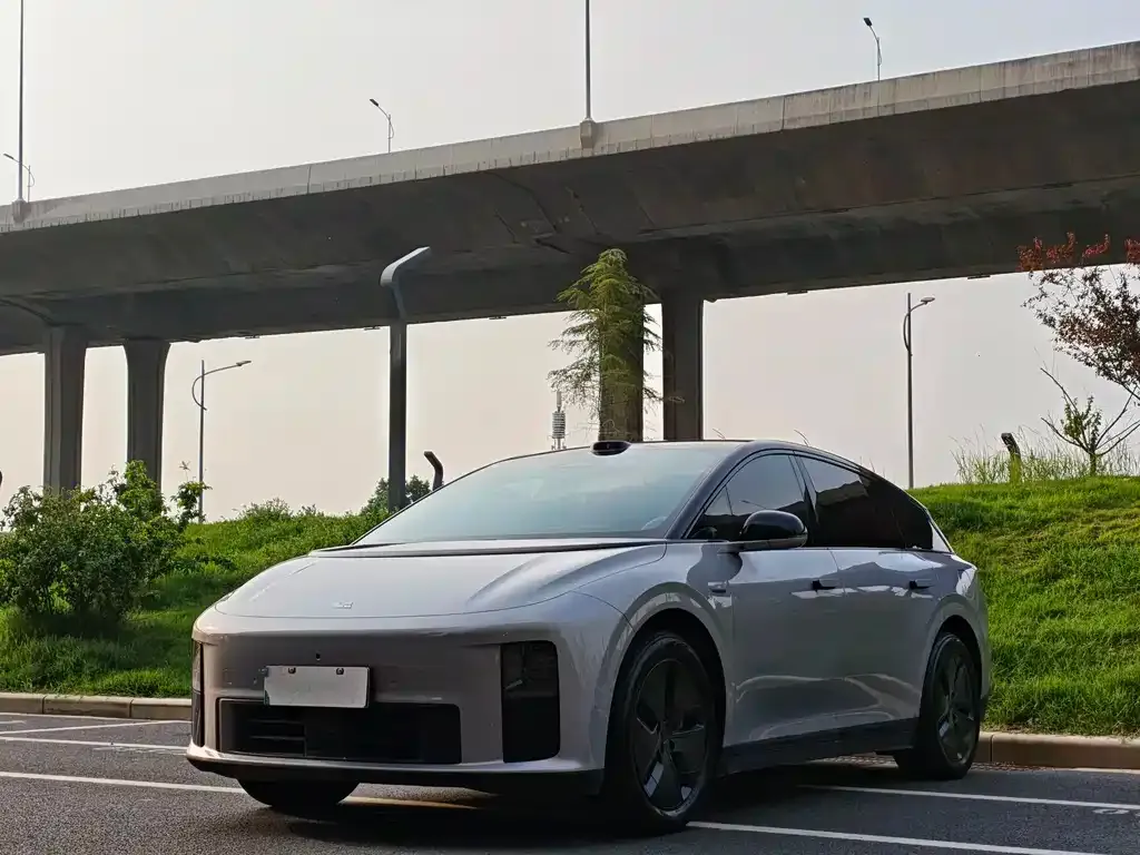 Li Auto i6