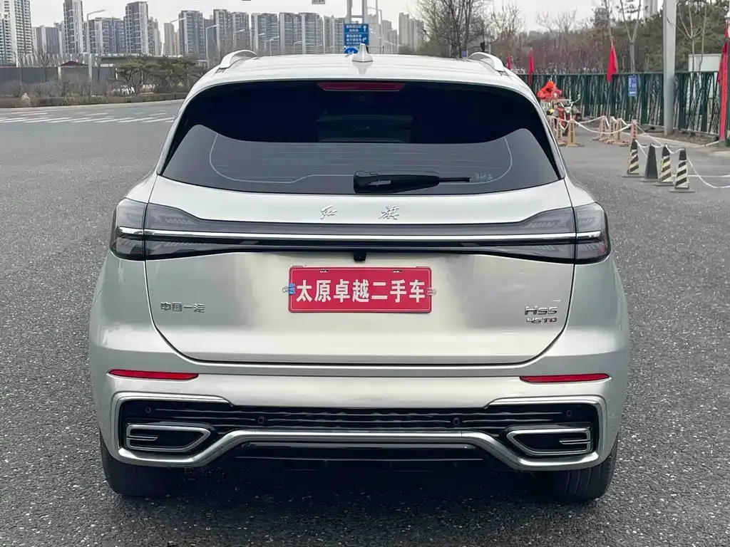 Hongqi HS5 — фото 6