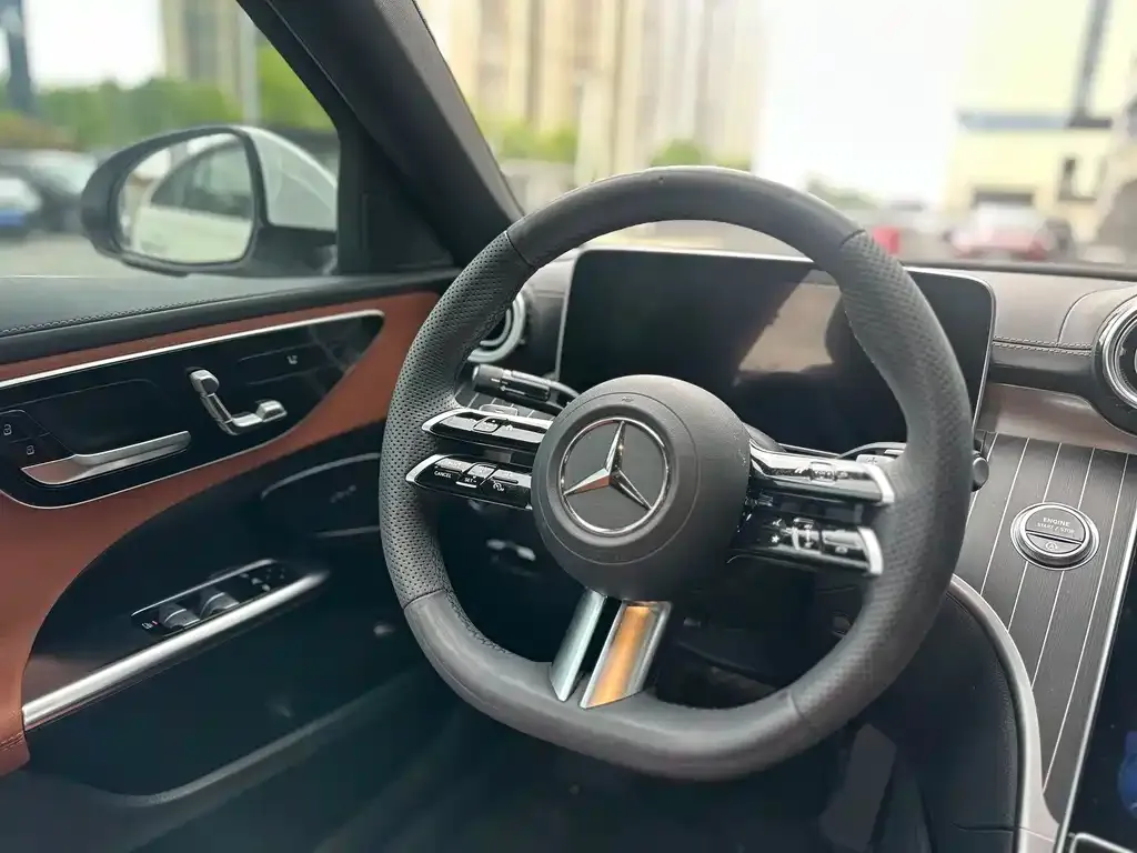 Mercedes-Benz C-Class — фото 8