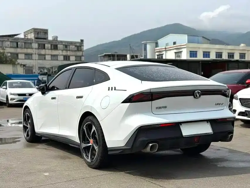 Changan UNI-V 2025 из CN, фото 4