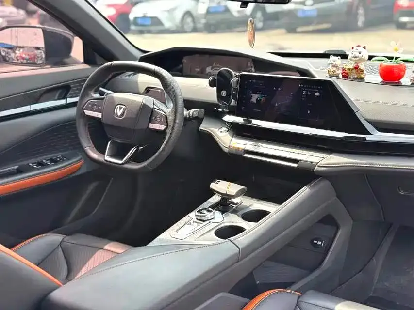 Changan UNI-V 2025 из CN, фото 3