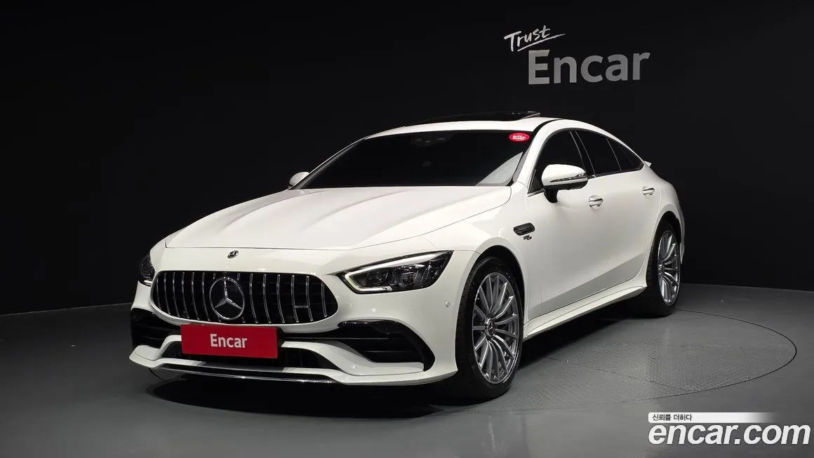 Mercedes-Benz AMG GT — фото 1