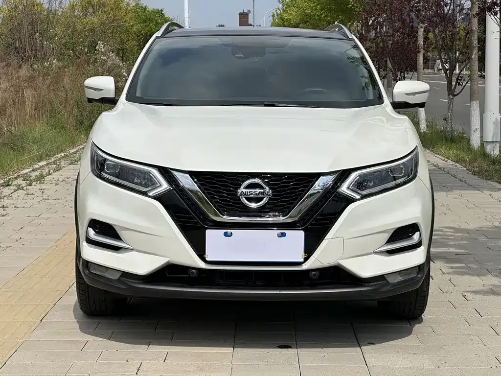 Nissan Qashqai — фото 2
