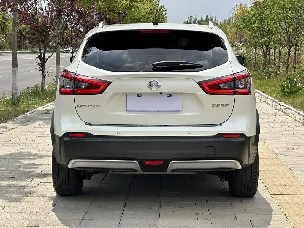 Nissan Qashqai — фото 4