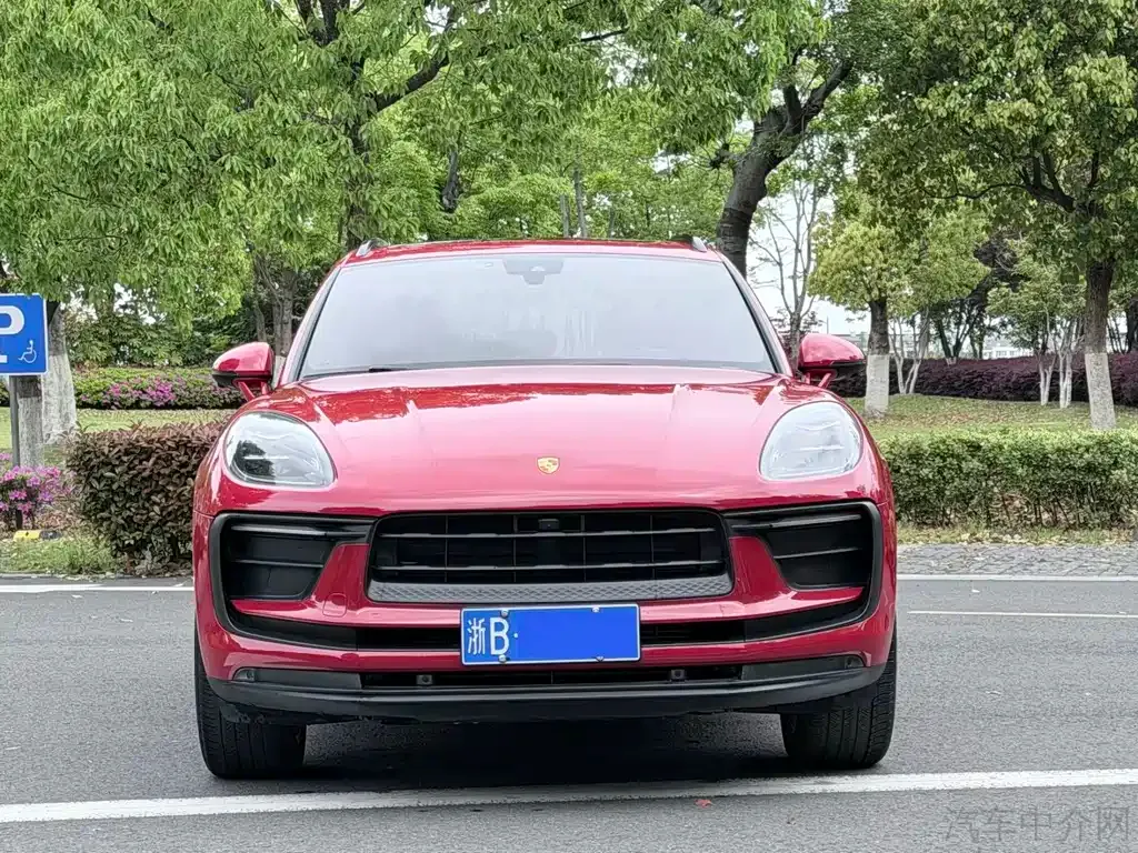 Porsche Macan — фото 9