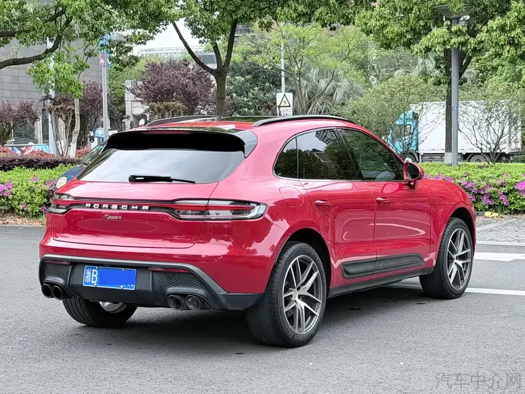 Porsche Macan — фото 10
