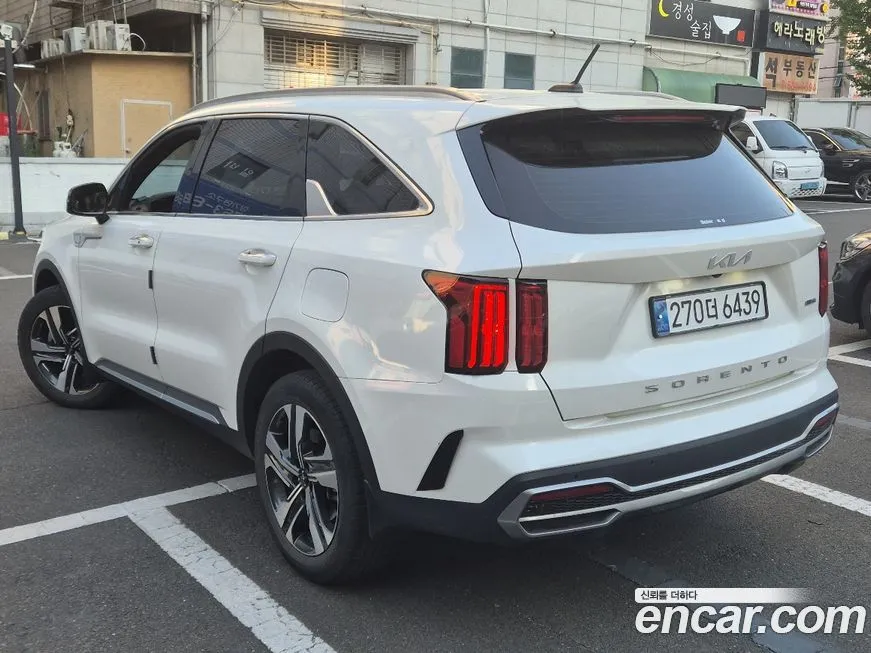 Kia Sorento — фото 8