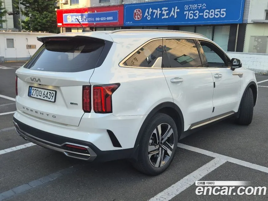 Kia Sorento — фото 7