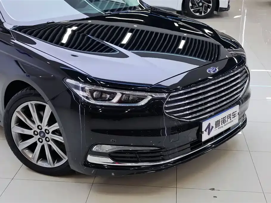 Ford Taurus 2021 из CN, фото 6