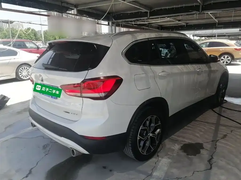 BMW X1 — фото 10