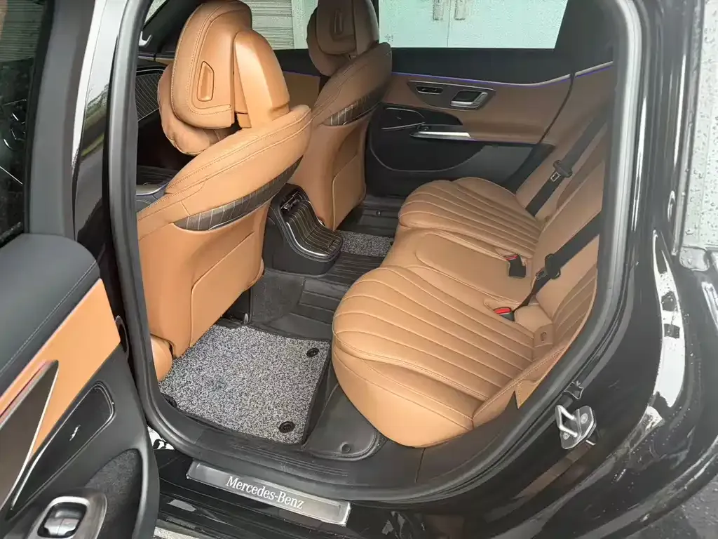 Mercedes-Benz E-Class — фото 8
