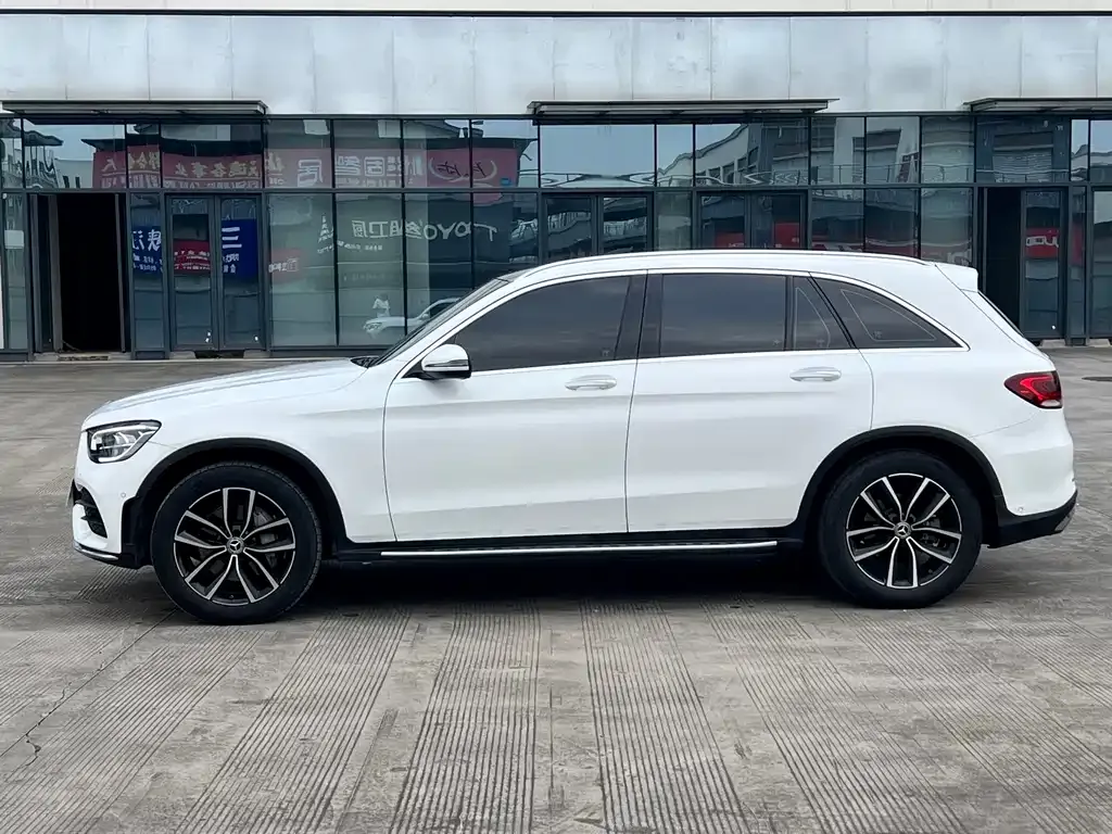 Mercedes-Benz GLC — фото 9