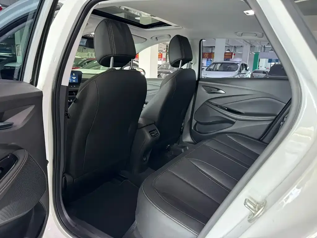Buick Verano 2024 из CN, фото 2