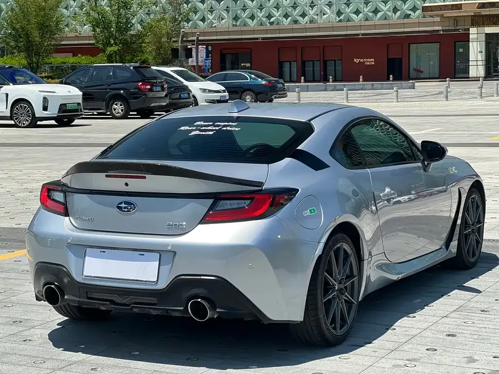 Subaru BRZ 2023 из CN, фото 8