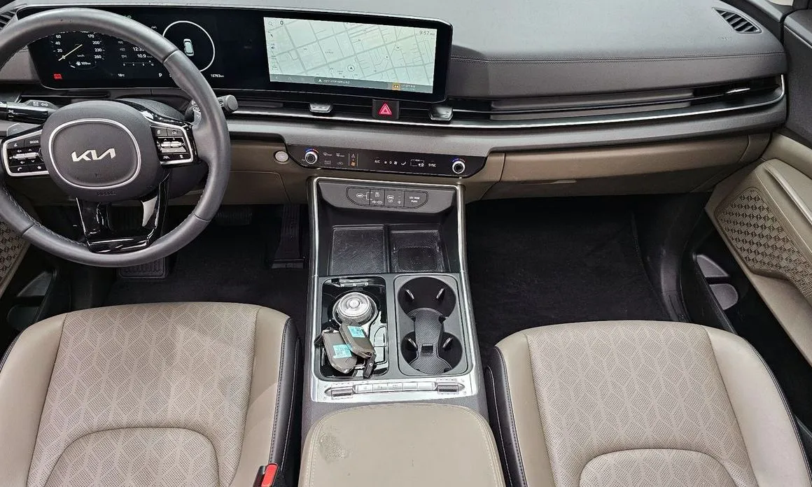 Kia Carnival — фото 10
