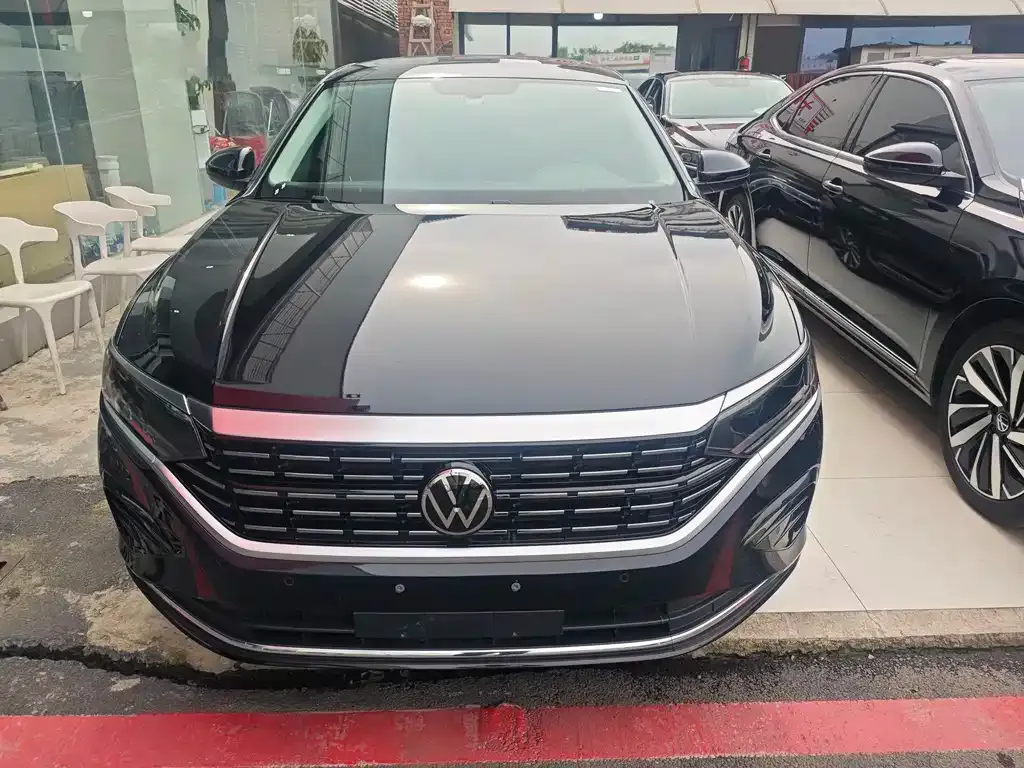 Volkswagen Passat — фото 7