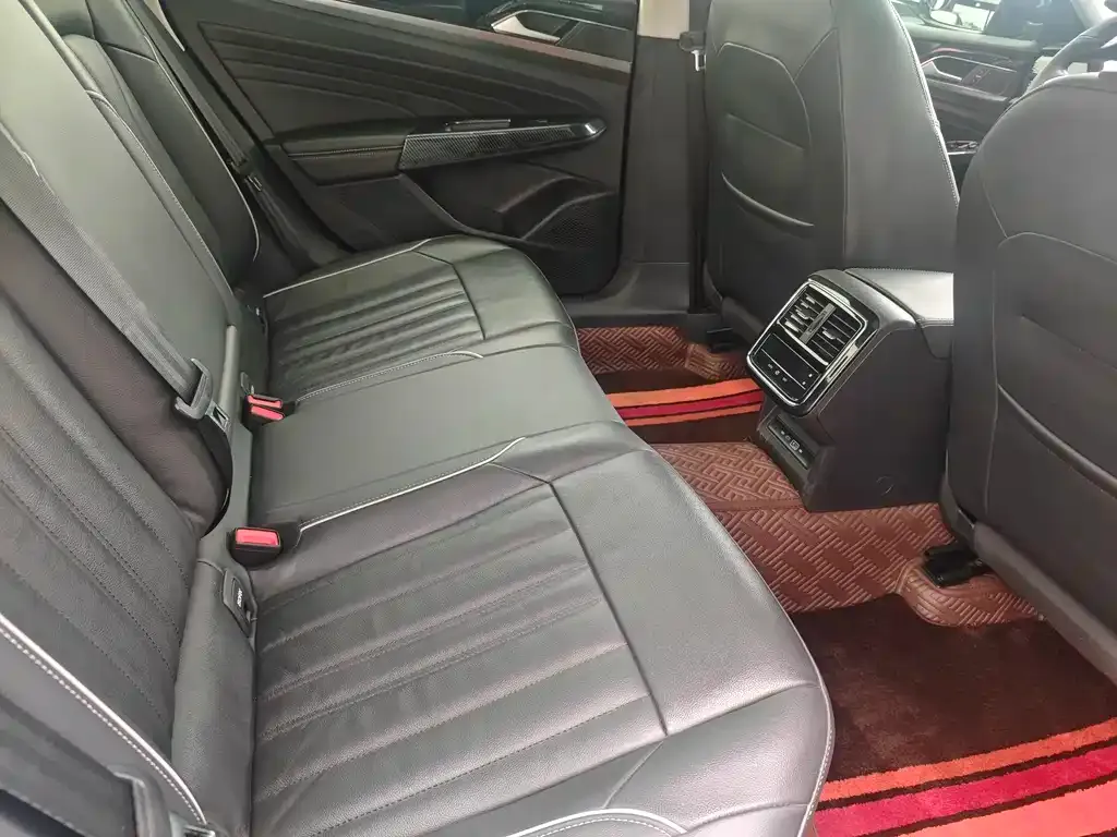 Volkswagen Passat — фото 4