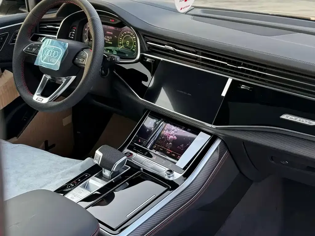 Audi RS Q8 2025 из CN, фото 5