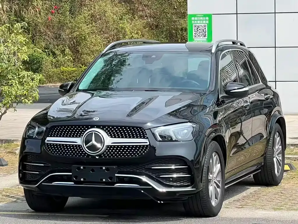 Mercedes-Benz GLE — фото 1