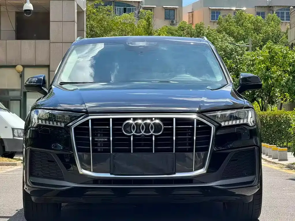 Audi Q7 — фото 5