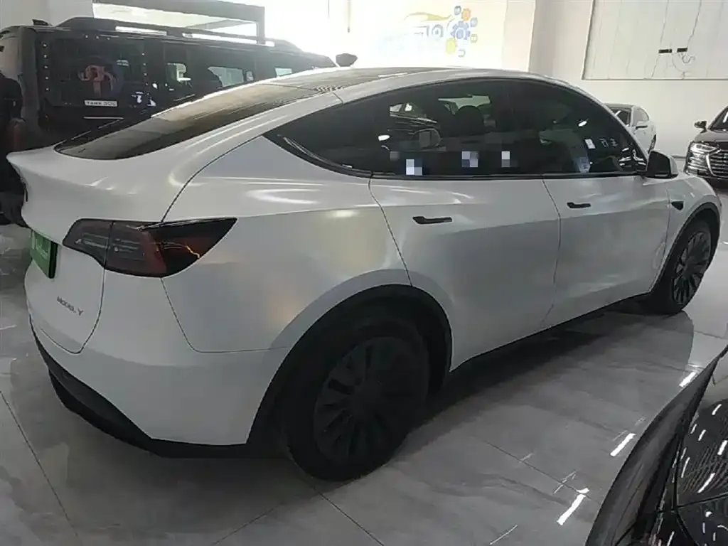 Tesla Model Y 2024 из CN, фото 4