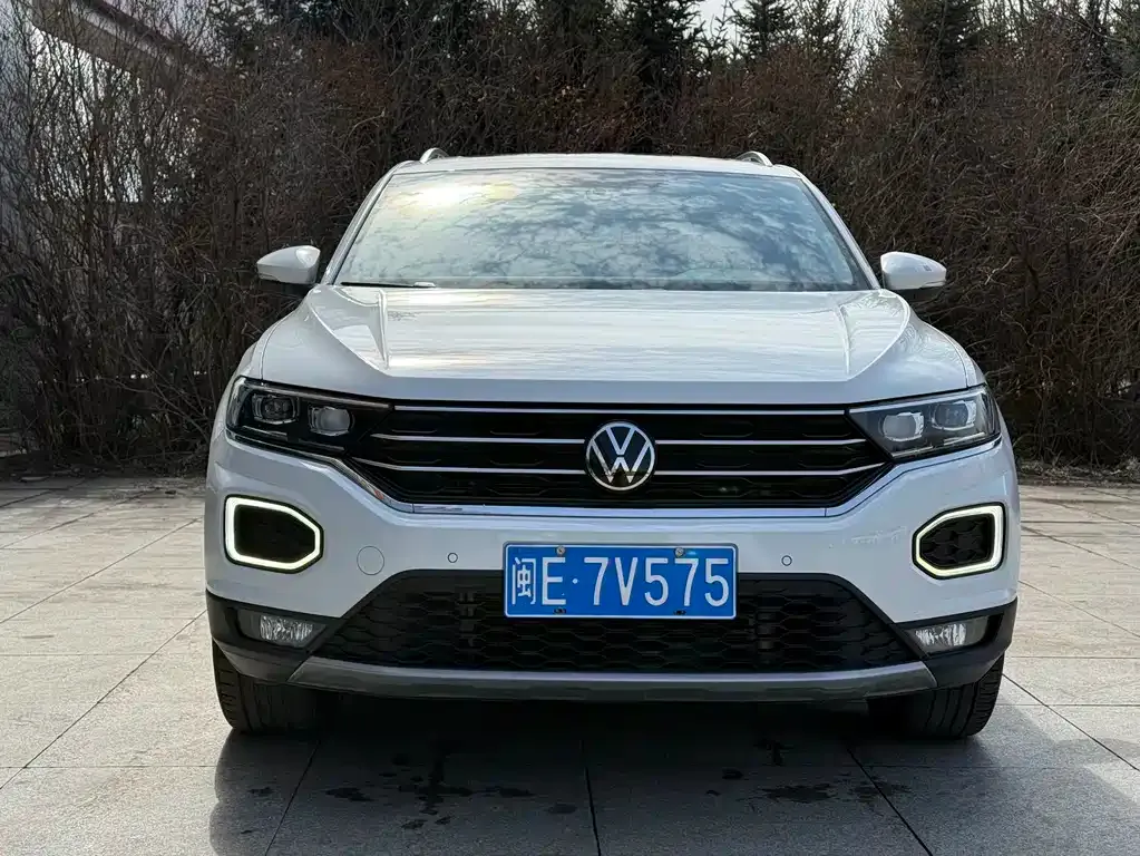 Volkswagen T-Roc — фото 7