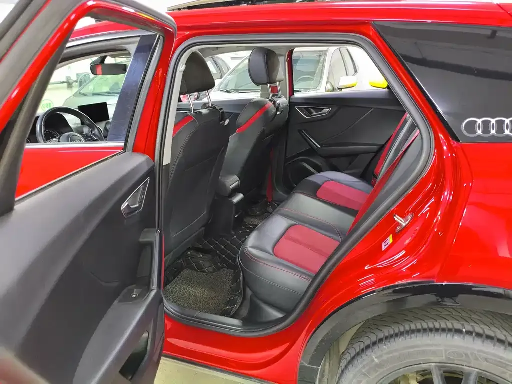 Audi Q2L 2021 из CN, фото 9