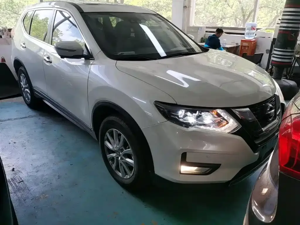 Nissan X-Trail 2021 из CN, фото 4