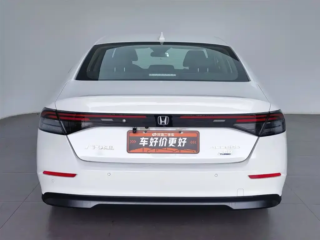 Honda Accord — фото 3