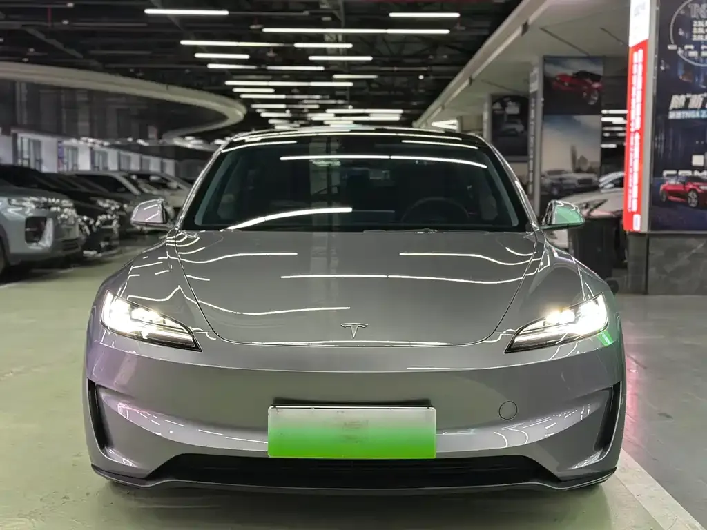 Tesla Model 3 — фото 6